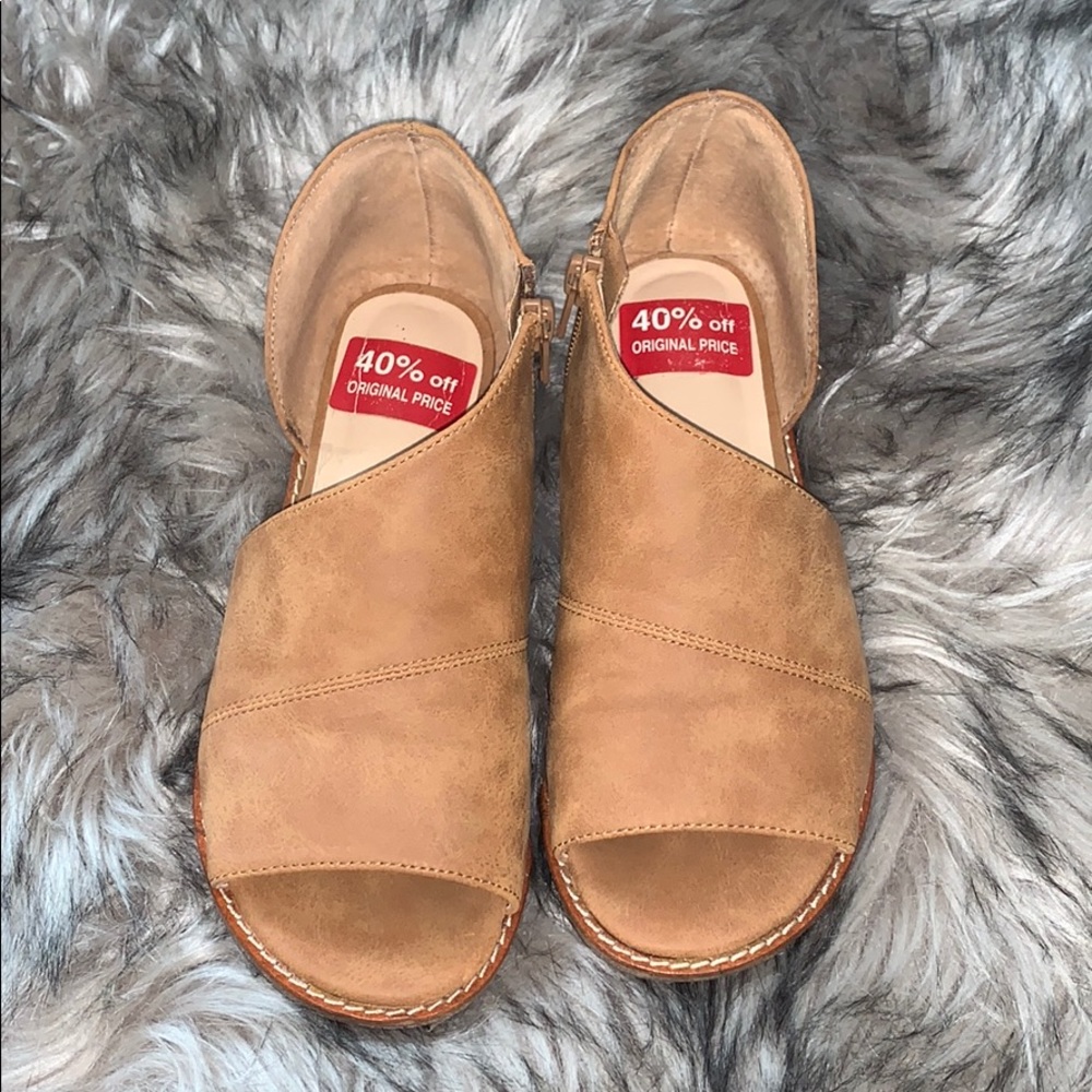 Brown Open toe girls sandals
